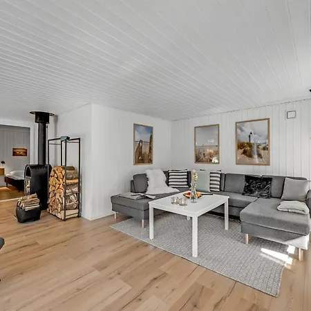 Semesterbostad Allen - 1km From The Sea By Interhome Blåvand