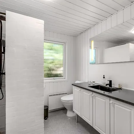 Allen - 1km From The Sea By Interhome Semesterbostad *